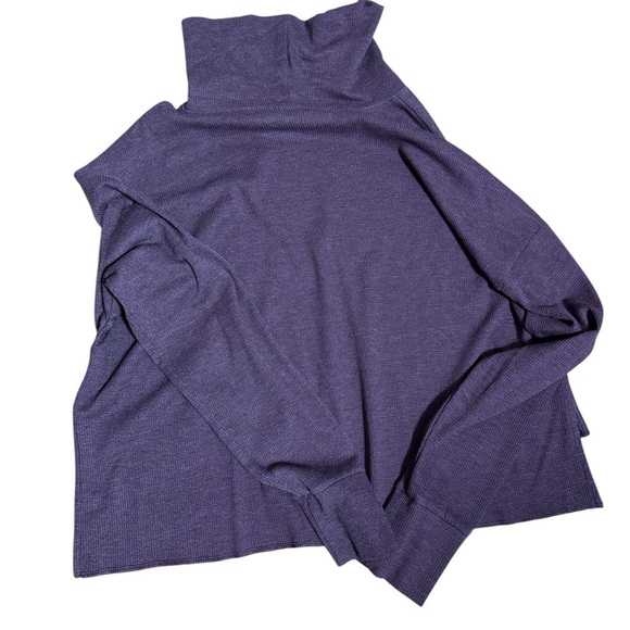 American Eagle Outfitters Plum Knit Top - Picture 2 of 4